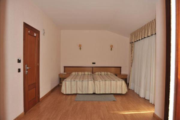 Hotel Alfar อิสลา ภายนอก รูปภาพ